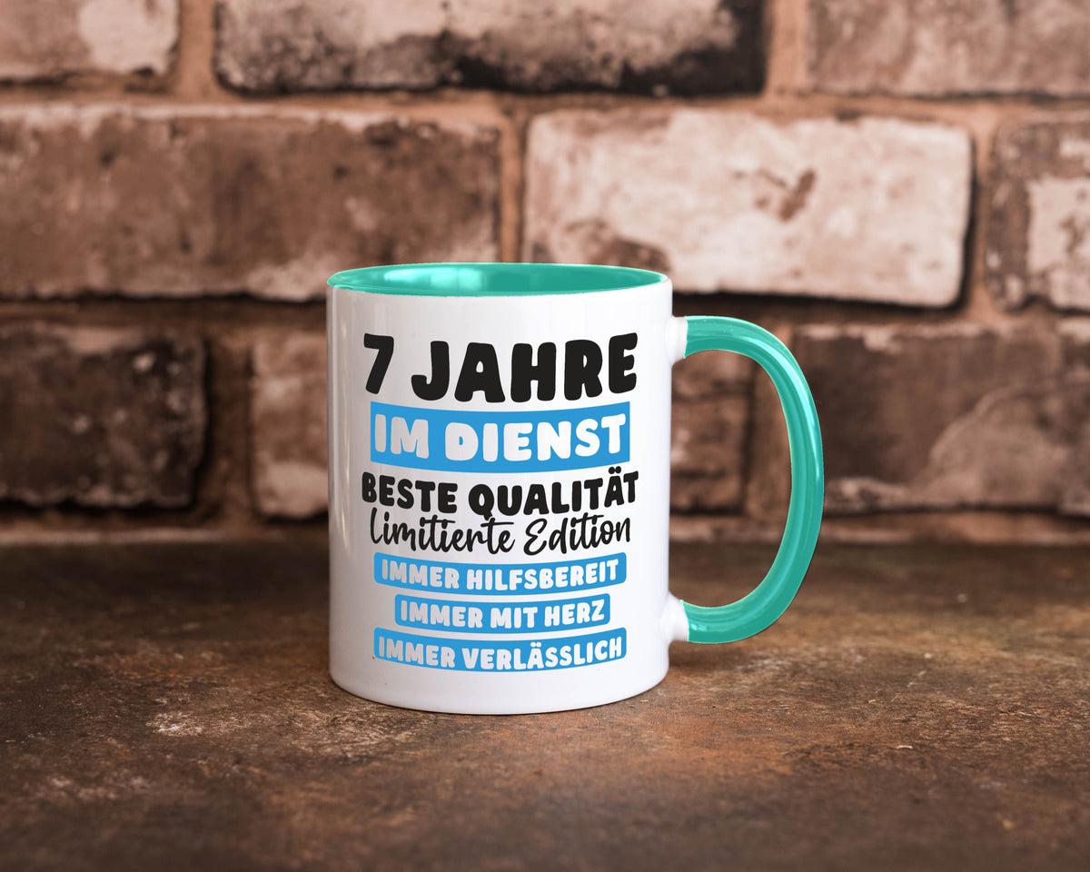 7 Jahre im Dienst | Jubiläum Arbeit v6 lustig Kollegen Büro Geschenk Tasse