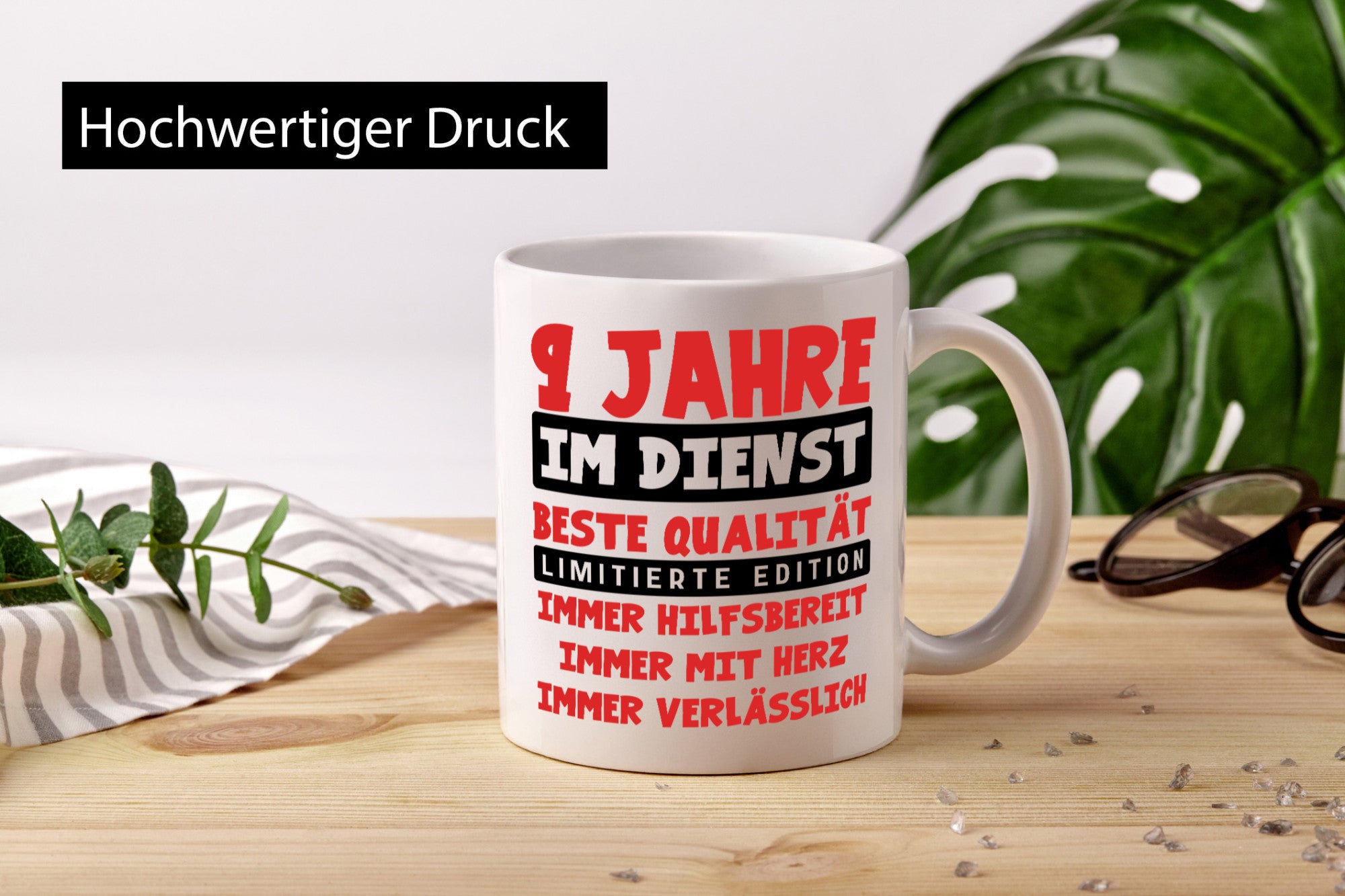 9 Jahre im Dienst | Jubiläum Arbeit v9 Geschenkidee Kollegen Büro Humor Tasse