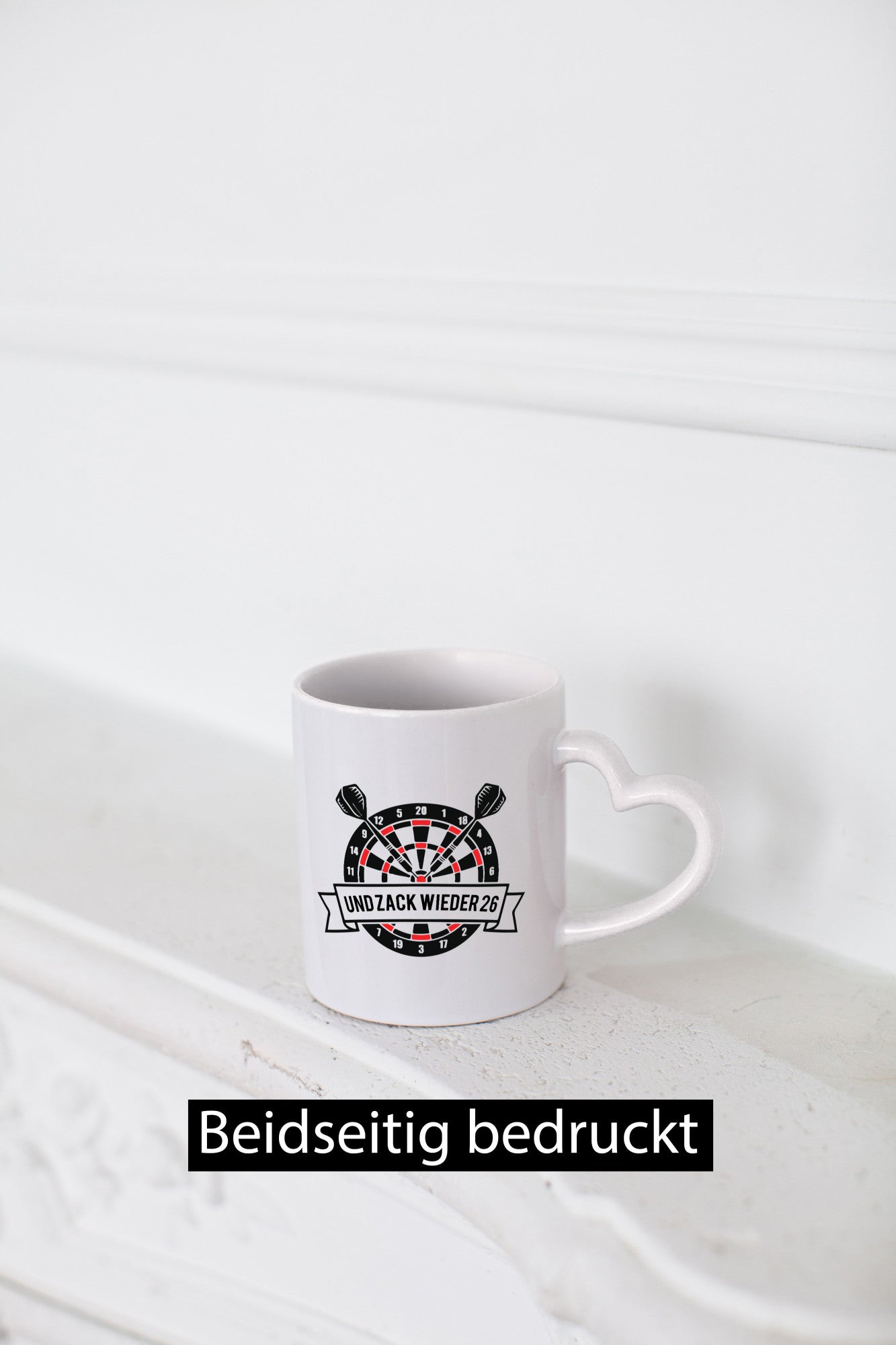 Und zack wieder 26 | Dart lustig Humor Geschenkidee Geschenk Tasse