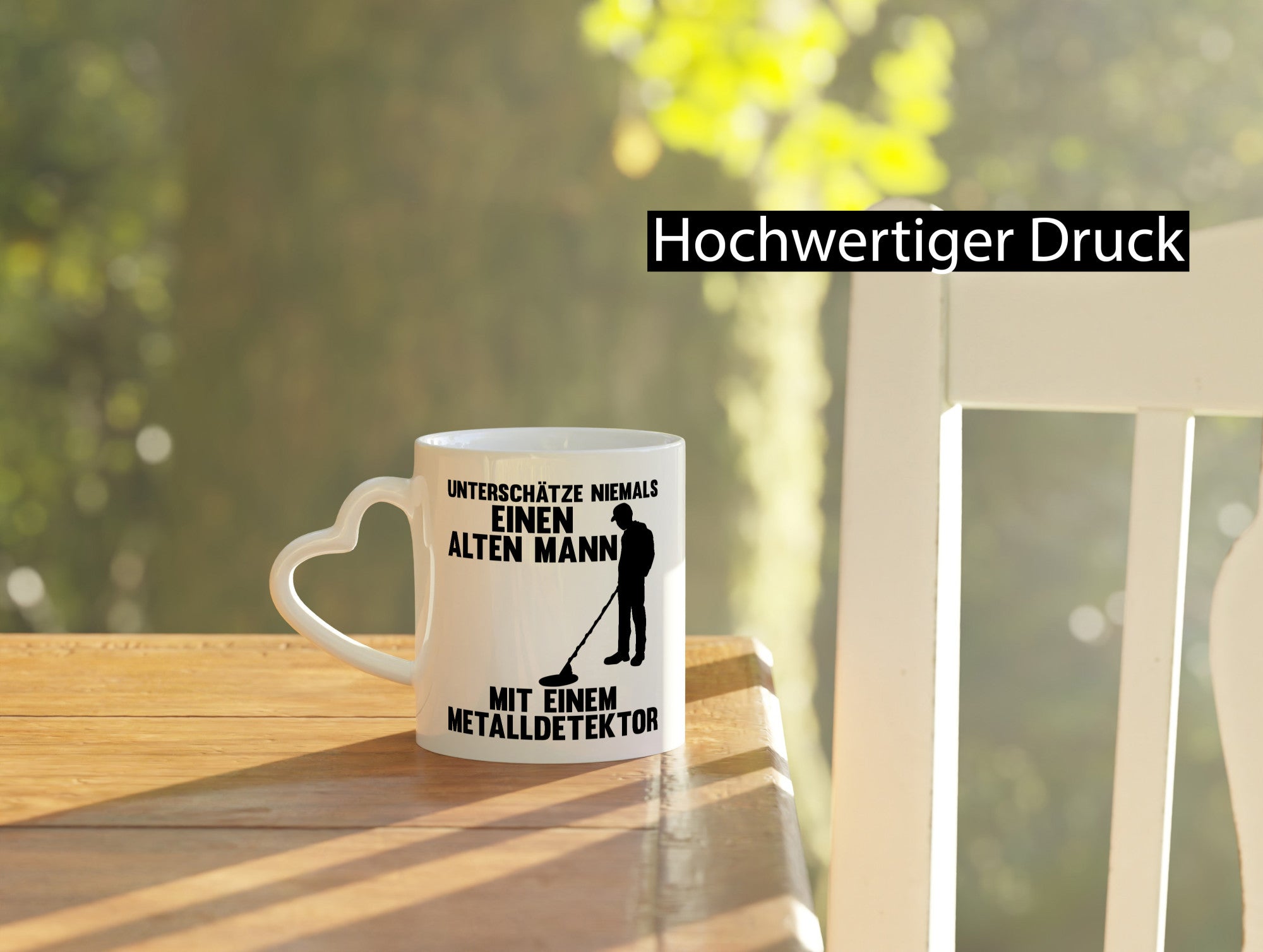 Unterschätze keinen Mann mit Metalldetektor | Geschenkidee Humor Tasse