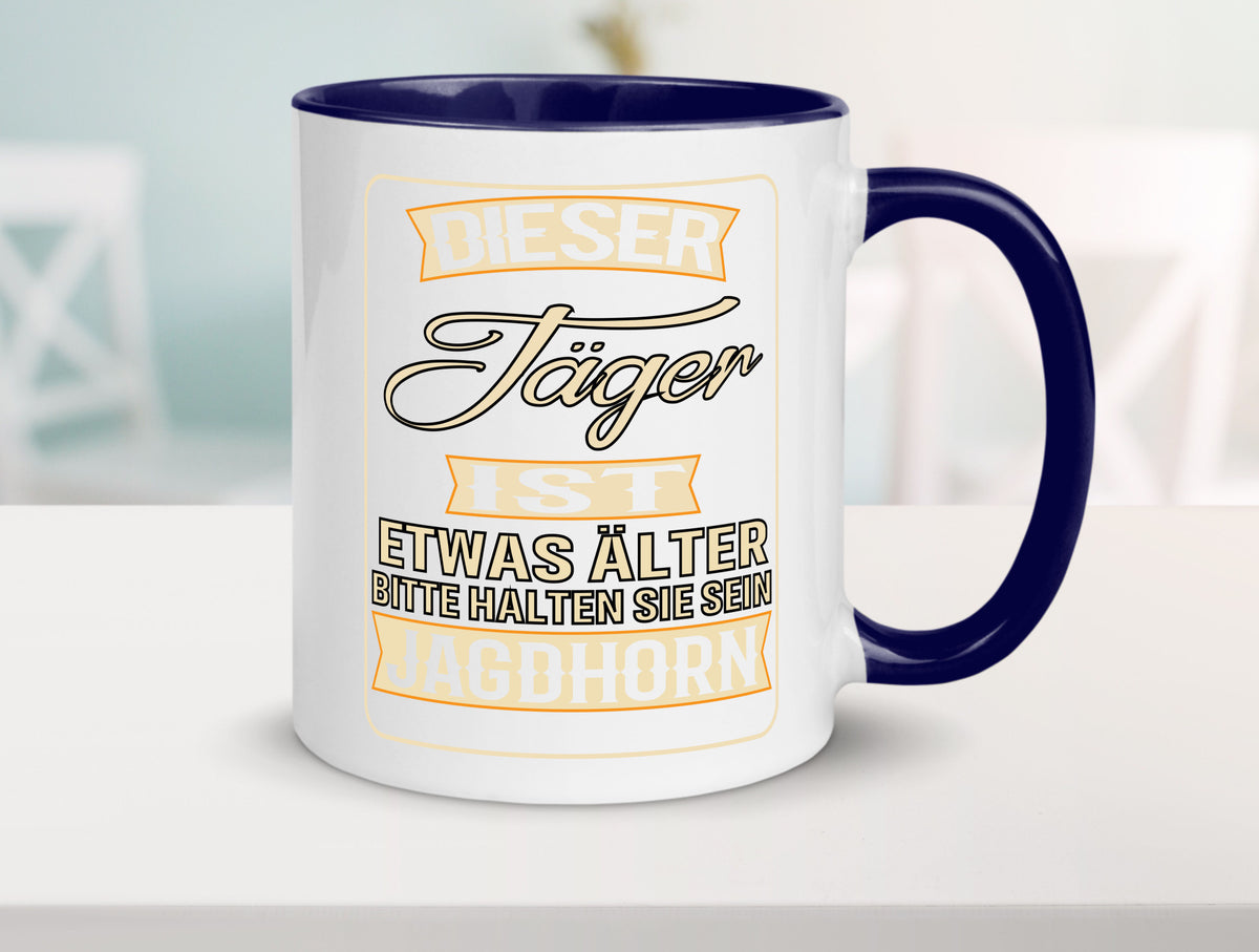 Dieser Jäger ist etwas Älter halten sie sein Jagthorn lustiger Spruch Geschenk Tasse