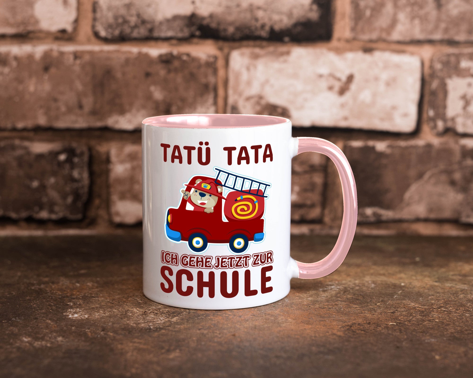 Bär in Feuerwehrauto | Tatü Tata Einschulung Tasse Humor Geschenkidee