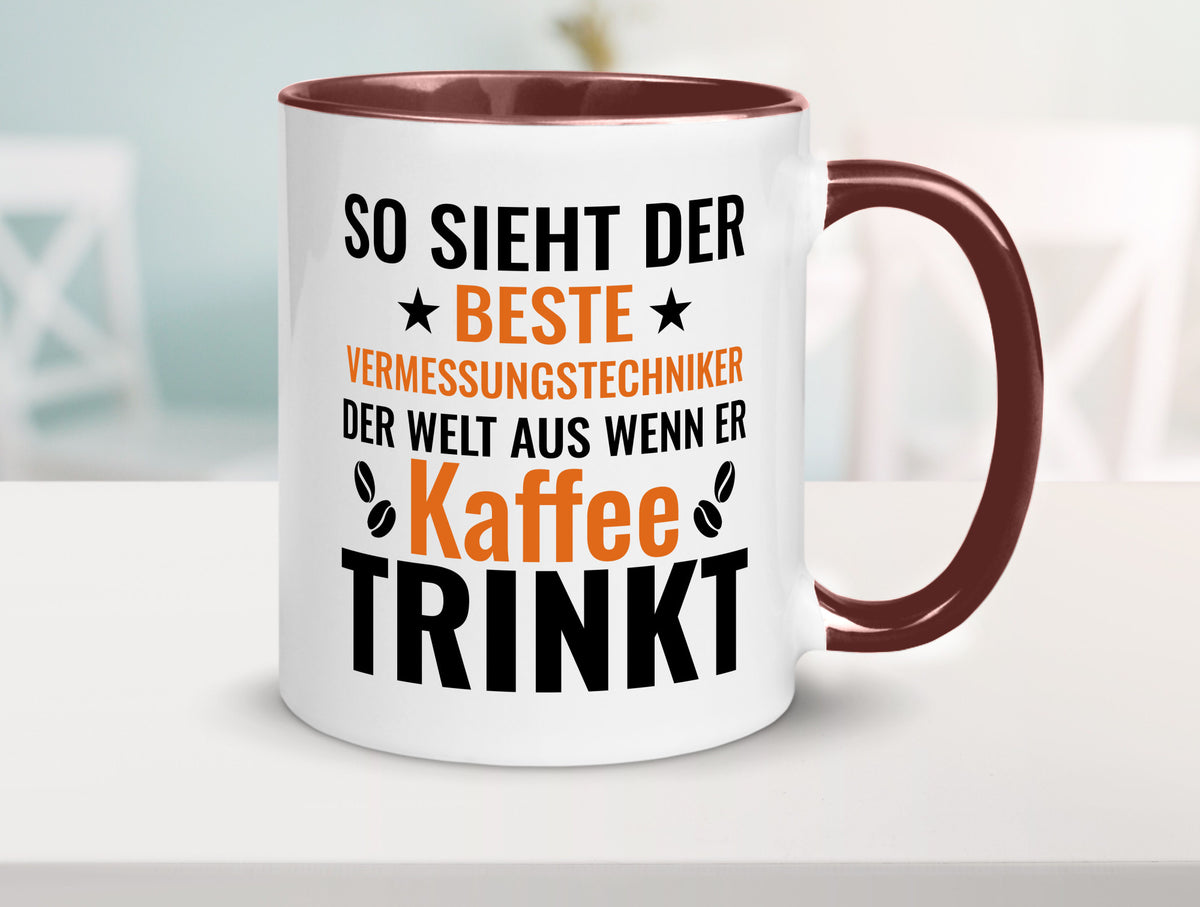Kaffee trinkt: Vermessungstechniker | Techniker Geschenk Humor Geschenkidee Tasse