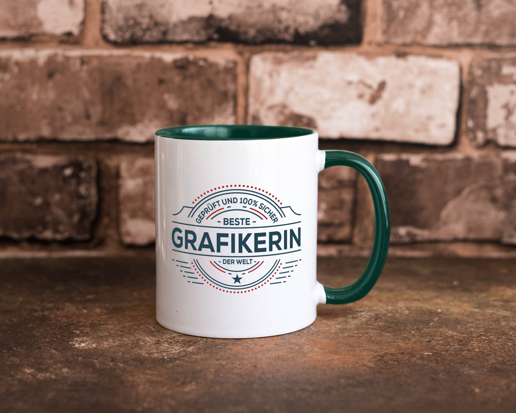 Geprüft und sicher: Grafikerin | Grafik Design Humor Geschenkidee Tasse