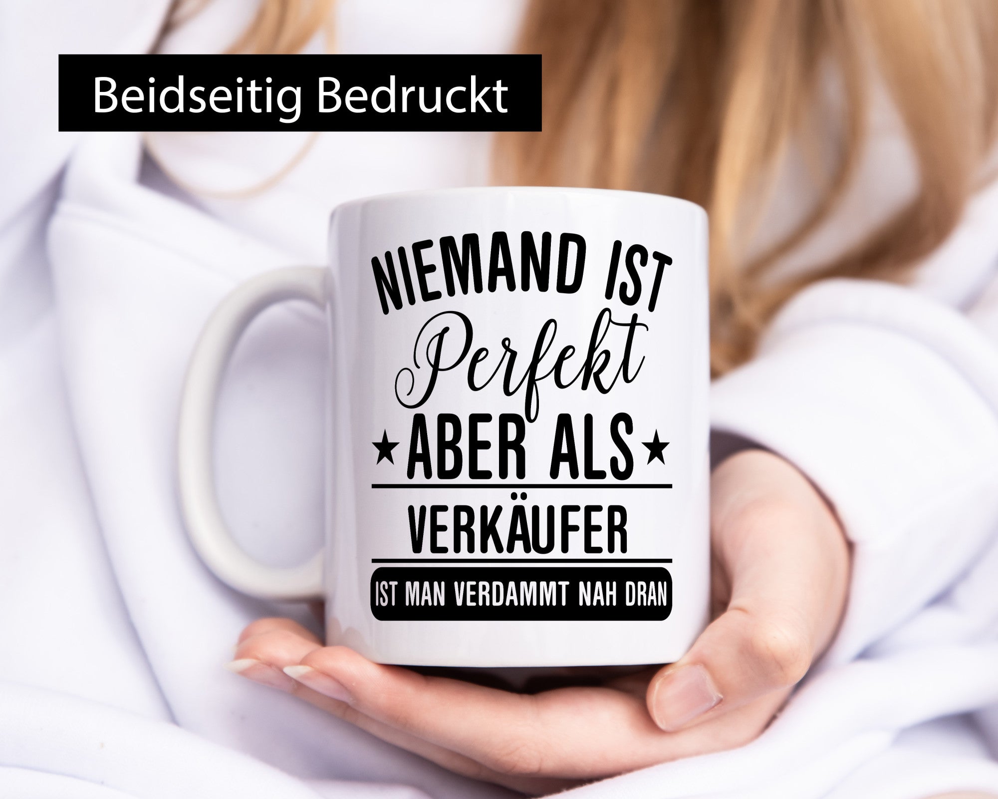 Verdammt nah dran: Verkäufer | Kollege Verkaufsjob lustig Arbeit Kollegen Büro