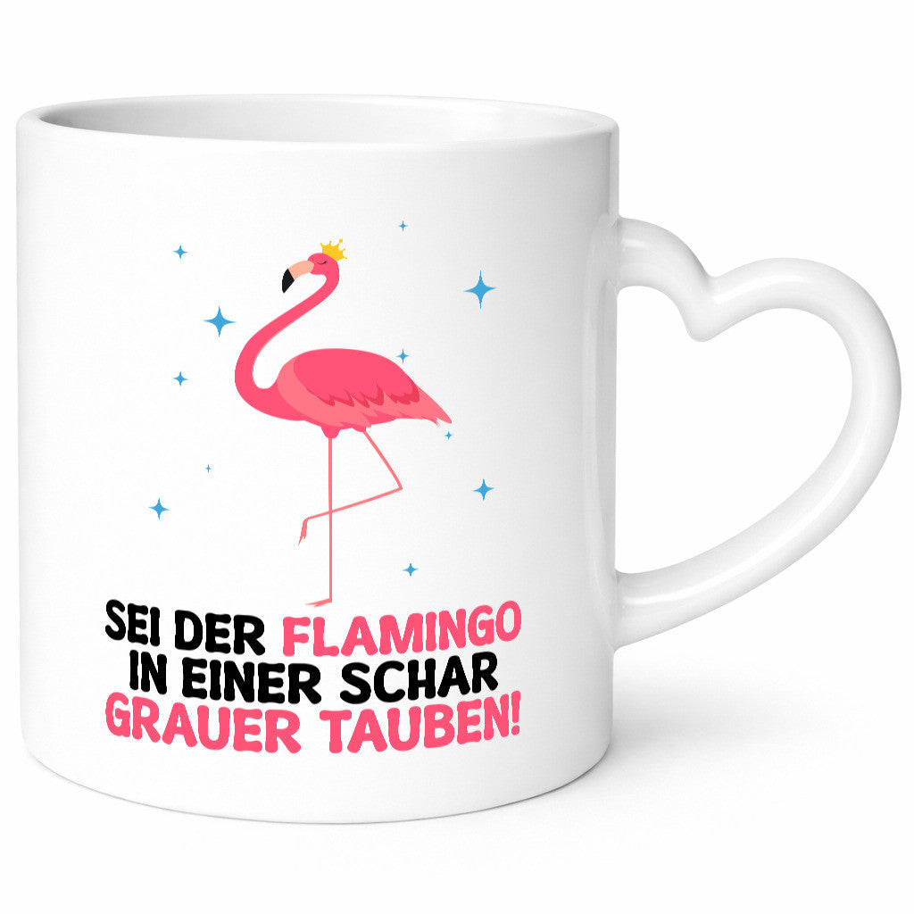 Flamingo in einer Schar Grauer Tauben | lustig Humor Geschenkidee Geschenk Tasse