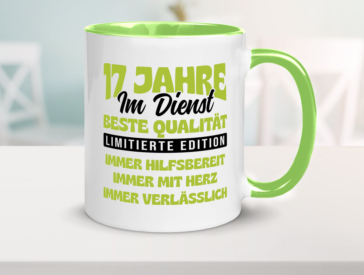 17 Jahre im Dienst | Jubiläum Arbeit v4 Geschenk Kollegen Büro lustiger Spruch Tasse