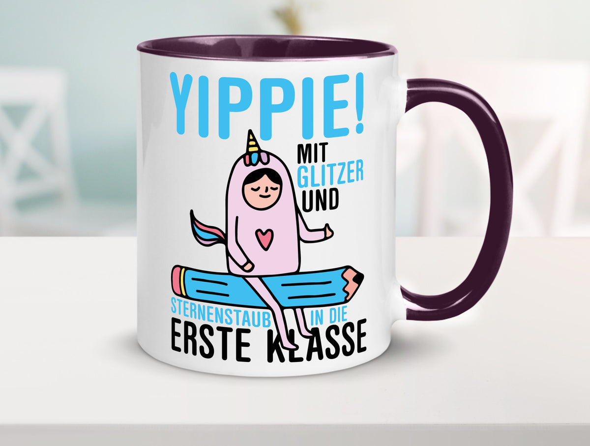 Mit Glitzer und Sternenstaub | Einschulung Einhorn lustiger Spruch Geschenk Tasse