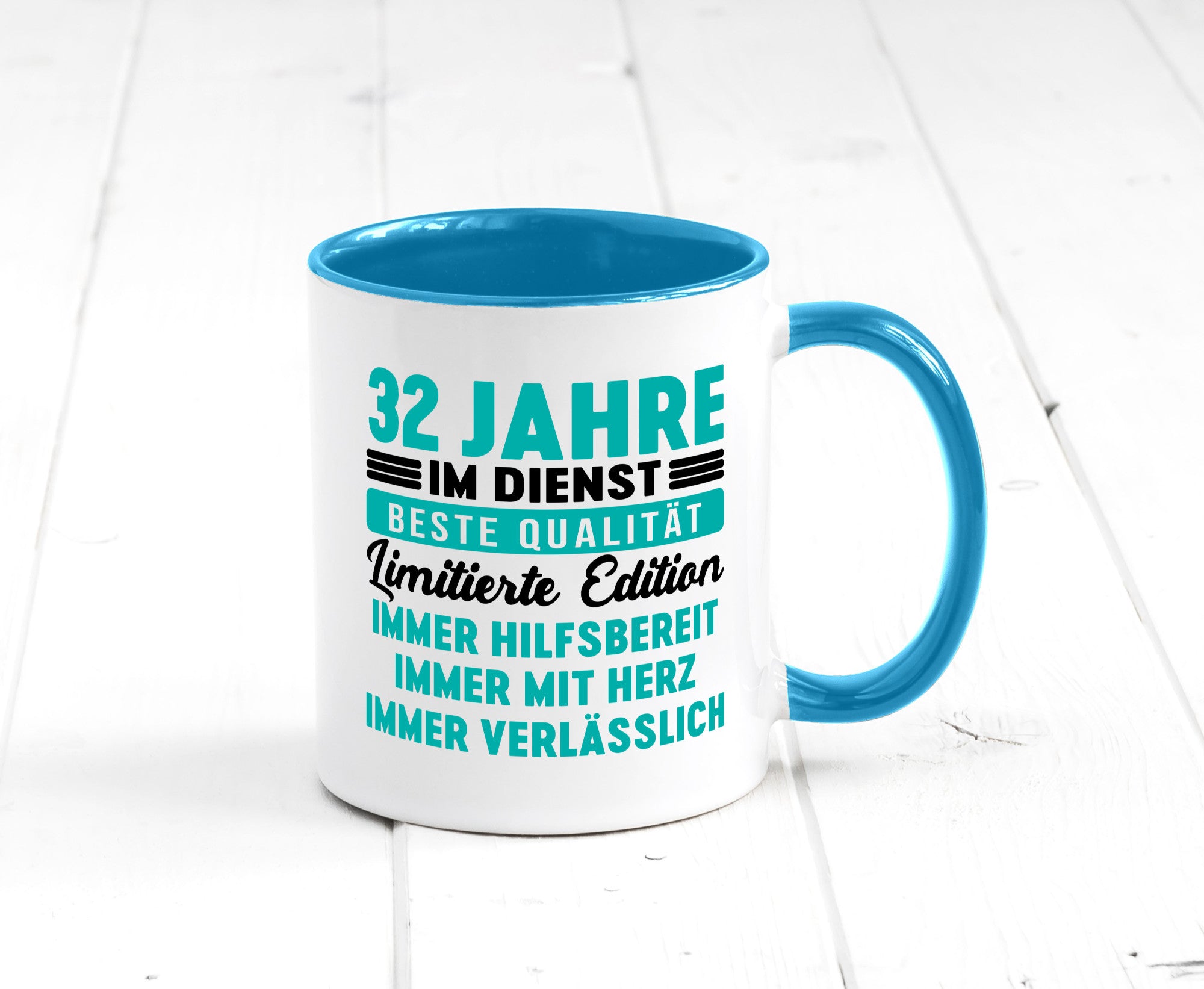 32 Jahre im Dienst | Jubiläum Arbeit v5 Geschenkidee Kollegen Büro Humor Tasse
