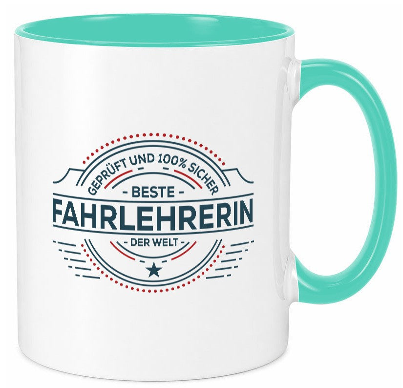 Geprüft und sicher: Fahrlehrerin| Fahrschule lustig Humor Geschenkidee Geschenk Tasse