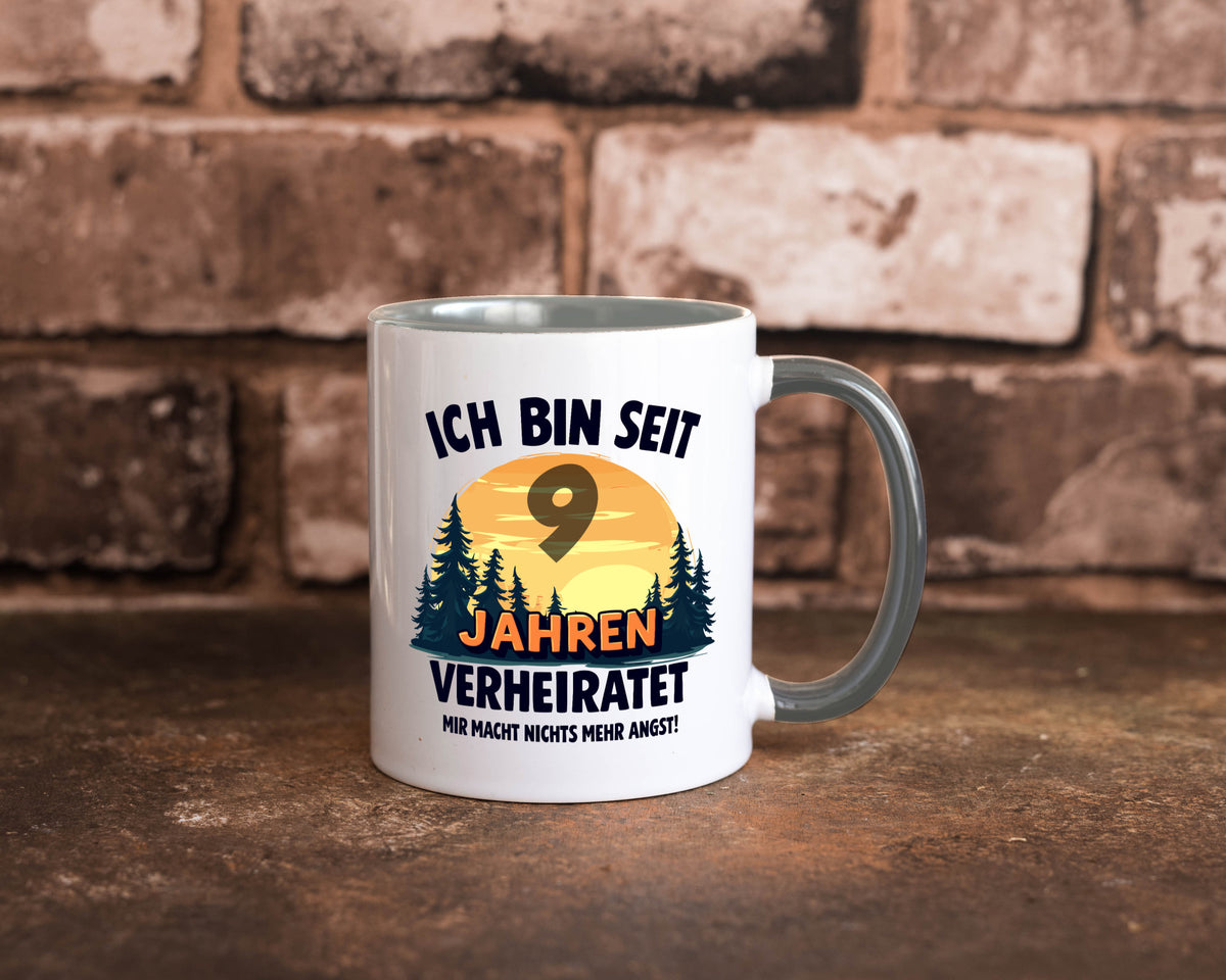 Ich bin Verheiratet | 9. Hochzeitstag Ehepaar v2 Geschenkidee Humor Tasse