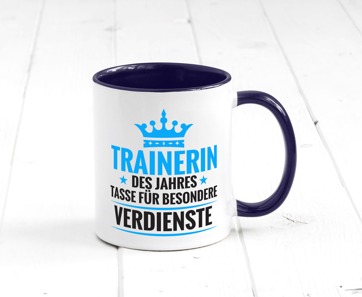Besonderer Verdienst: Trainerin | Sportverein Humor Geschenk Geschenkidee Tasse