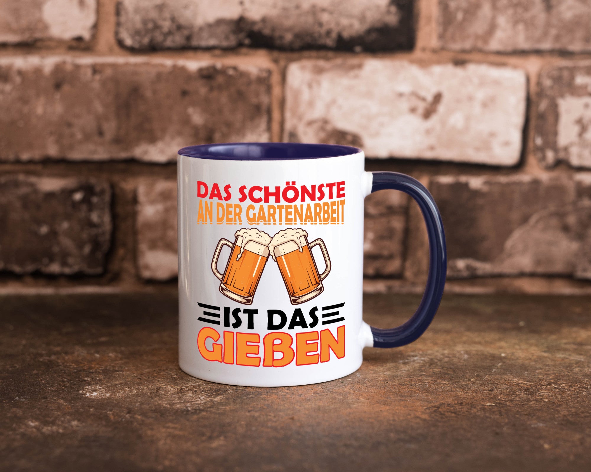 Das schönste an gartenarbeit ist Gießen | Biertrinker Geschenkidee Arbeit
