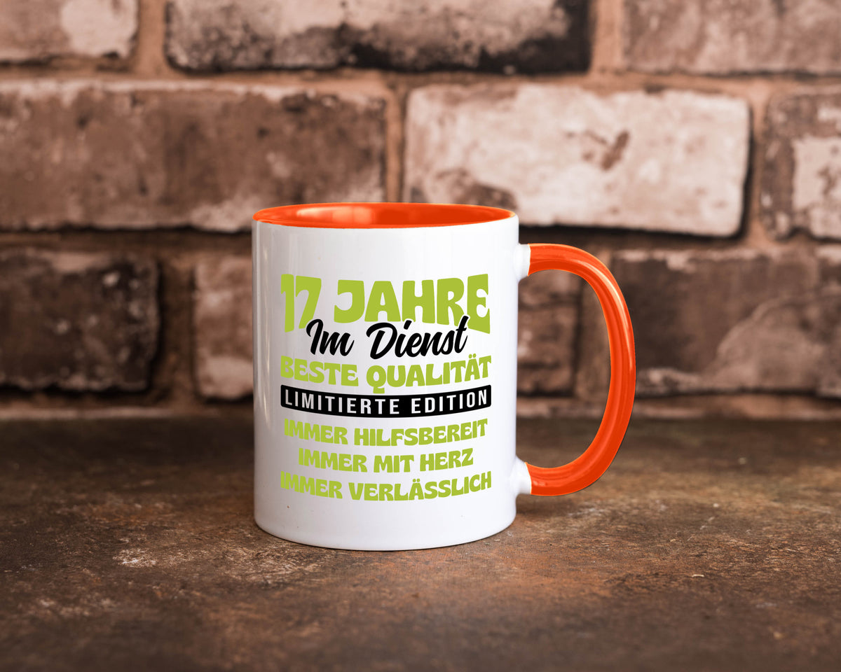 17 Jahre im Dienst | Jubiläum Arbeit v4 Geschenk Kollegen Büro lustiger Spruch Tasse
