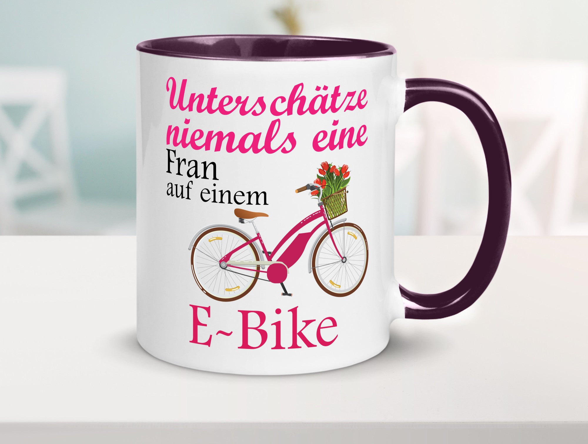 Unterschätze niemals eine Frau | E-Bike Sport Rad fahren lustig Humor