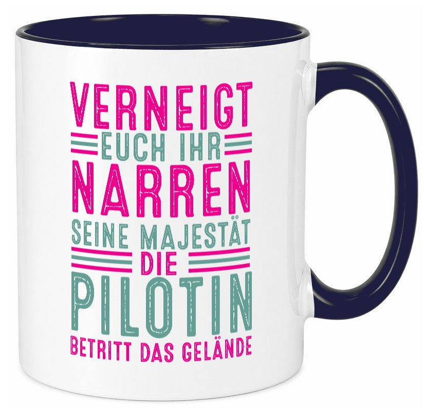 Verneigt euch: Pilotin | Definition Piloten Humor Geschenkidee Tasse