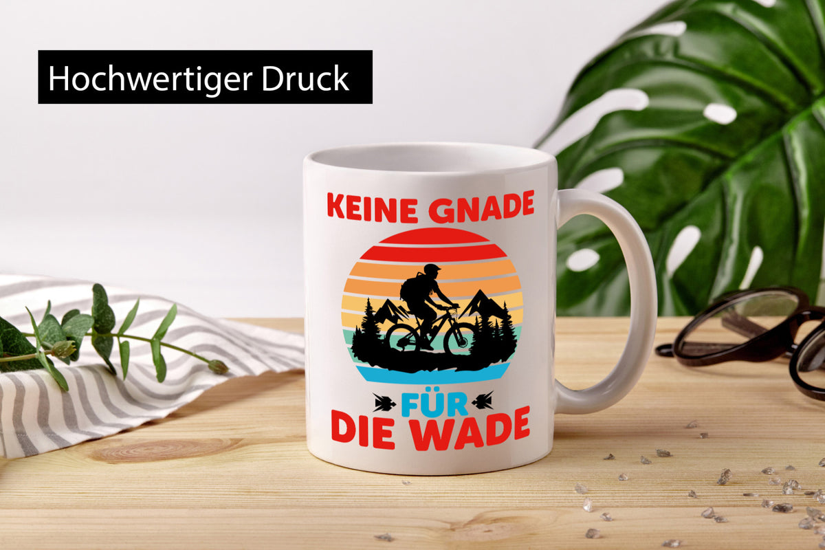 Keine Knade für die Wade | BMX Renrad Biker v2 lustig Humor Geschenkidee Tasse