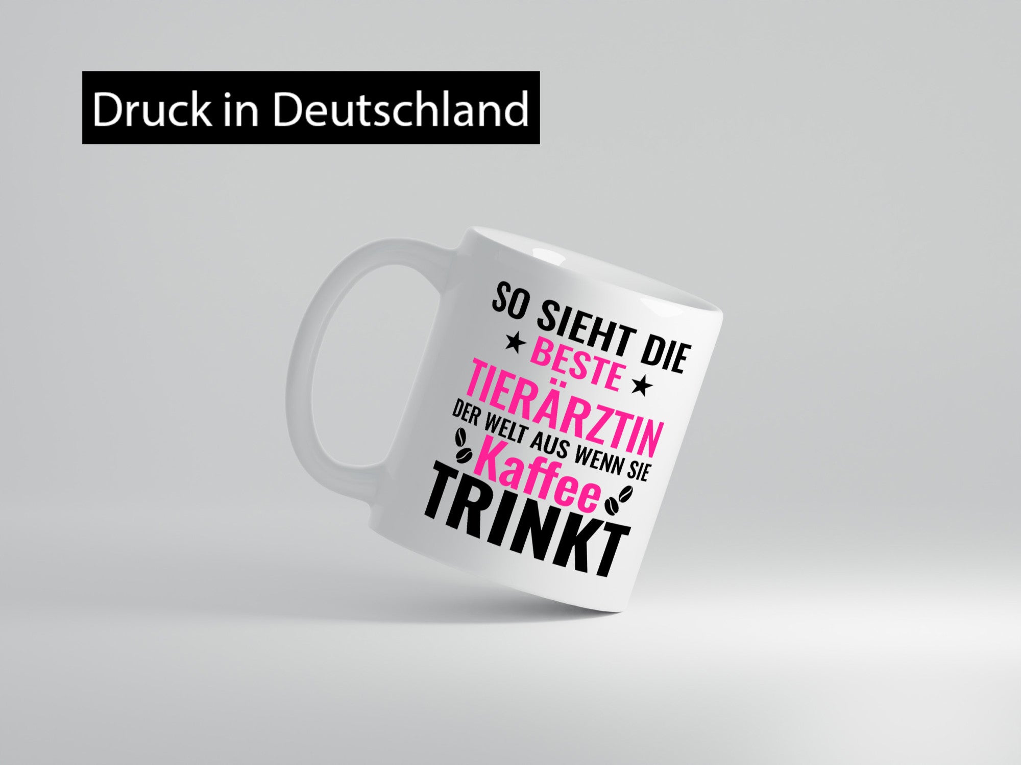 Kaffee trinkt: Tierärztin | Mediziner Tiermedizin lustig Tierliebhaber Humor