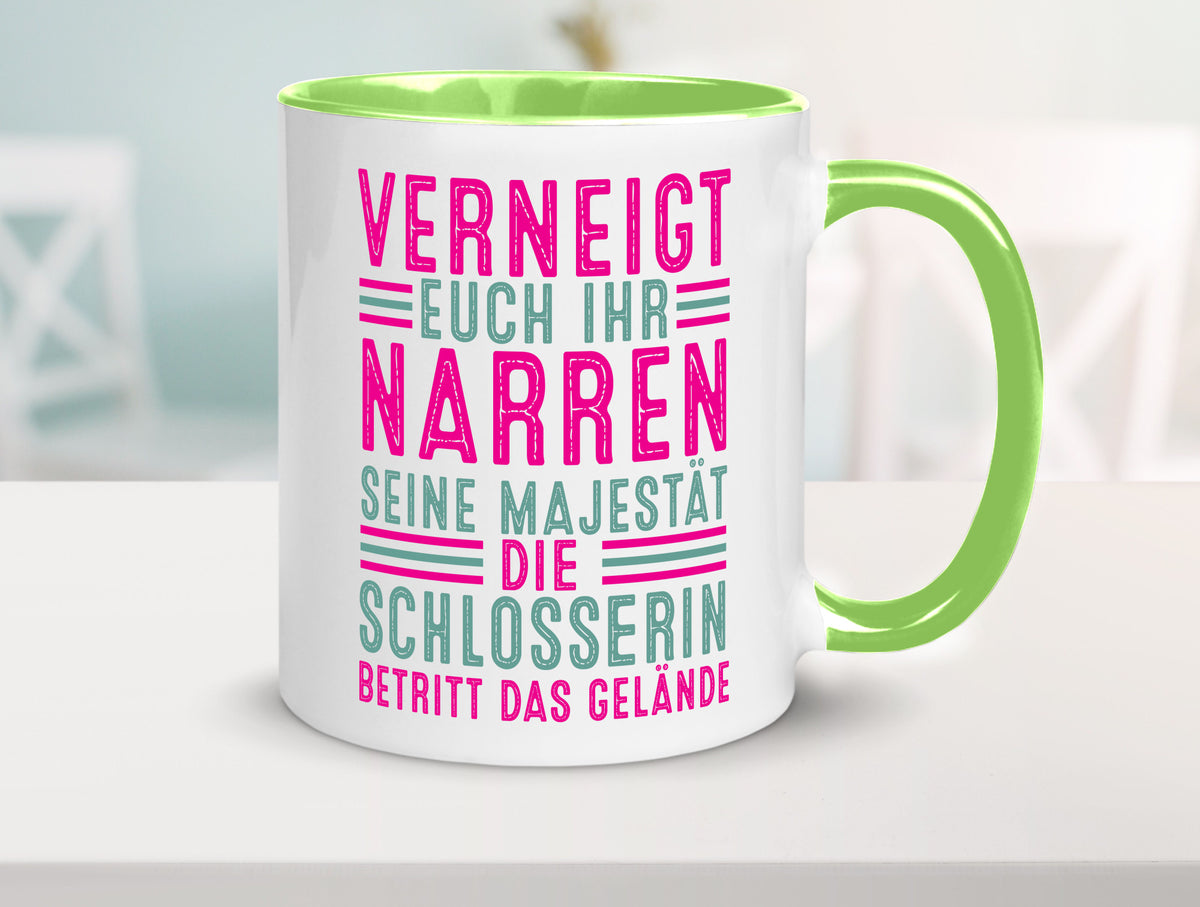Verneigt euch: Schlosserin | Schlosserei lustiger Spruch Geschenk Humor Tasse