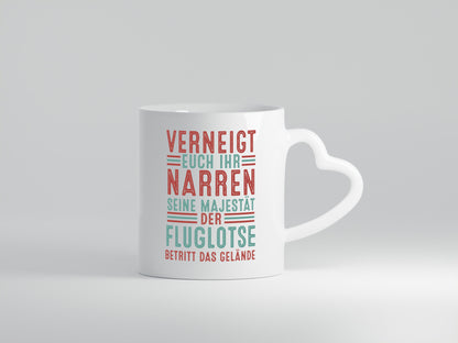 Verneigt euch: Fluglotse | Flugverkehr Flughafen v2 Geschenkidee Humor Tasse
