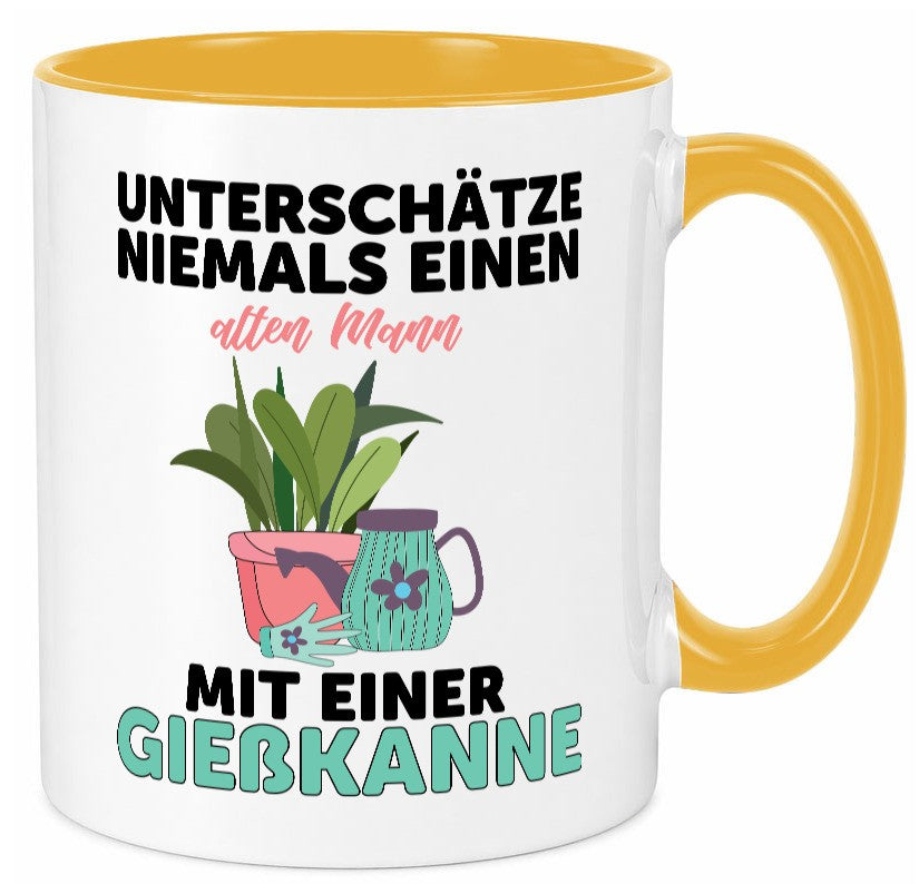 Niemals Mann mit Gießkanne unterschätzen | Blumen lustiger Spruch Geschenk Tasse