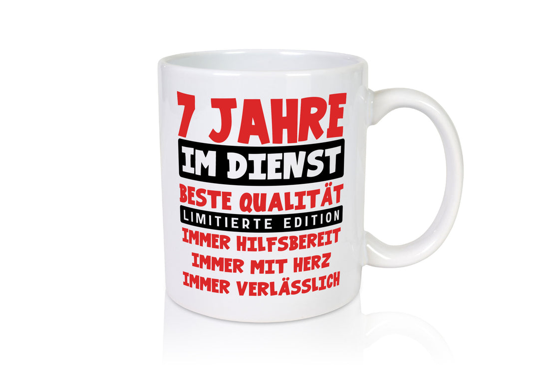 7 Jahre im Dienst | Jubiläum Arbeit v9 Humor Kollegen Büro Geschenkidee Tasse