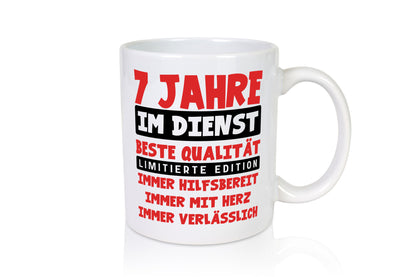 7 Jahre im Dienst | Jubiläum Arbeit v9 Humor Kollegen Büro Geschenkidee Tasse