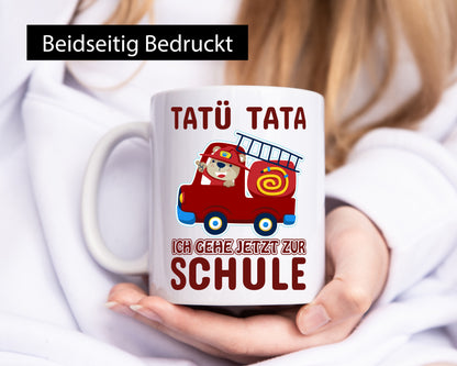 Bär in Feuerwehrauto | Tatü Tata Einschulung Tasse Humor Geschenkidee