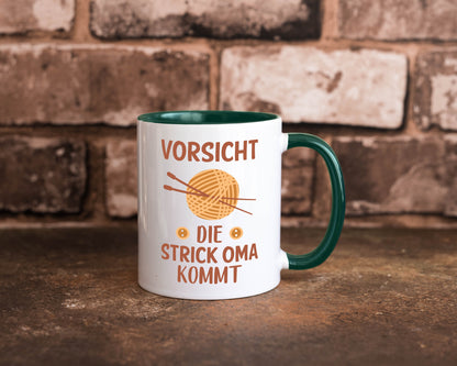 Vorsicht, Strickoma kommt | Wolle Stricknadeln Humor Familie Geschenkidee Tasse