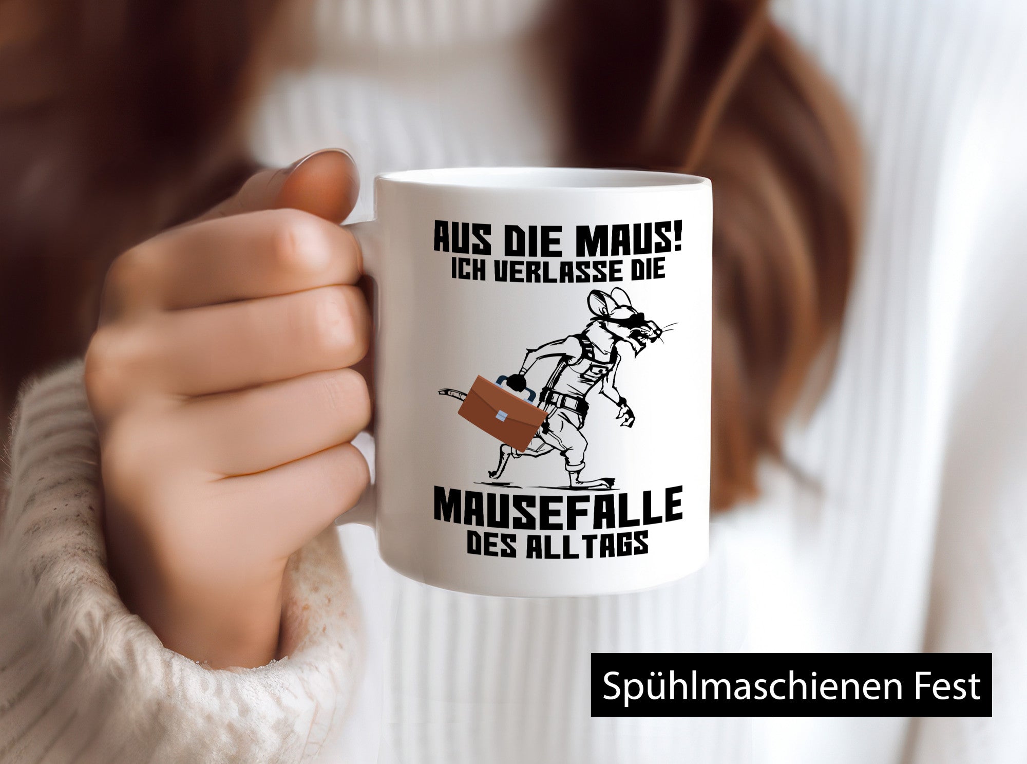 Aus die Maus | Alltag verlassen sportliche mit Koffer Humor Geschenkidee Tasse