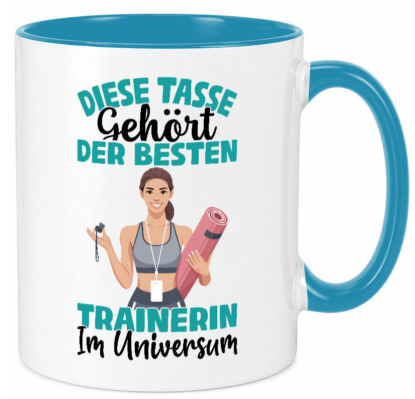Im Universum: Trainerin | Sportverein Humor lustig Geschenkidee Geschenk Tasse