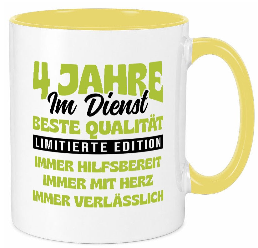 4 Jahre im Dienst | Jubiläum Arbeit v4 Geschenkidee Kollegen Büro Humor Tasse