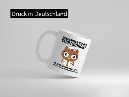 Nachtschicht | müde Eule Sanitäter Krankenschwester Humor Geschenkidee Tasse