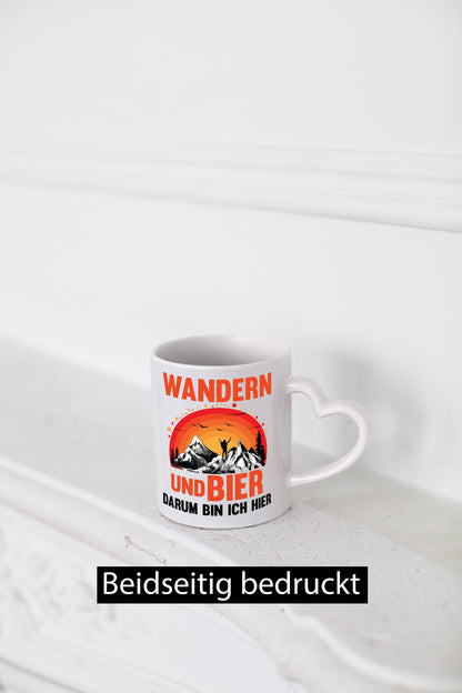 Wandern und Bier darum bin ich hier | lustiger Spruch Geschenk Humor