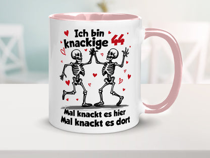 44. Geburtstag | Knackige 44 Ich bin alt v2 lustiger Spruch Geschenk Tasse