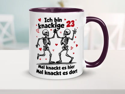 23. Geburtstag | Knackige 23 Ich bin alt lustiger Spruch Geschenk Geschenkidee