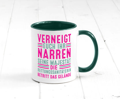 Verneigt euch: Rettungssanitäterin | Sanitäter Geschenkidee Humor Tasse