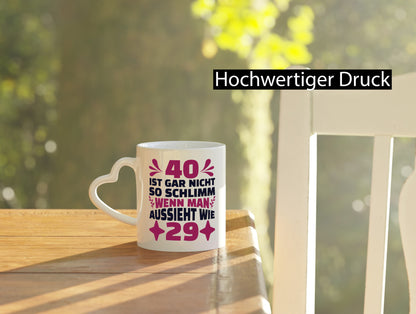 40 ist gar nicht schlimm | 40. Geburtstag Jung aussehen Geschenkidee Humor Tasse
