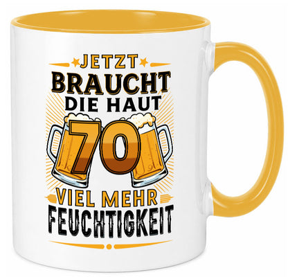 70 braucht die haut mehr Feuchtigkeit | 70. Geburtstag Humor Geschenkidee Tasse