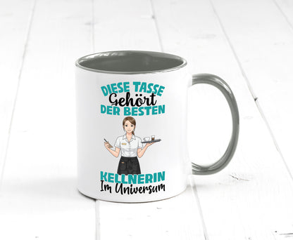 Im Universum: Kellnerin | Beruf kellnern Bedienung Geschenkidee Arbeit Kollegen