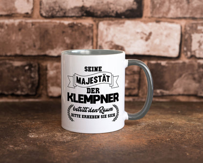 Der Klempner betritt den raum | Geschenk Humor Geschenkidee lustiger Spruch