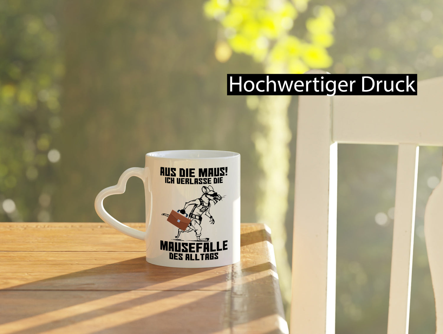 Aus die Maus | Alltag verlassen sportliche mit Koffer Humor Geschenkidee Tasse