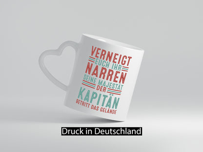 Verneigt euch: Kapitän | Schiffskapitän Schiff Geschenkidee Humor Tasse