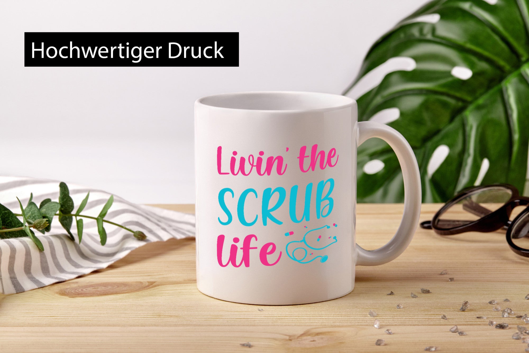 Livin the Scrub life | Stethoskop Tabletten Geschenkidee Humor Tasse