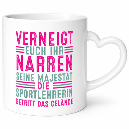 Verneigt euch: Sportlehrerin | Lehrer Sport Humor Geschenkidee Tasse