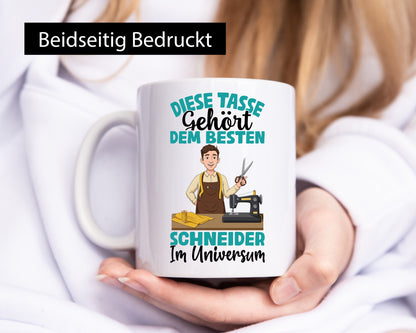 Im Universum: Schneider | Beruf Schneiderei Lustig Arbeit Kollegen Büro