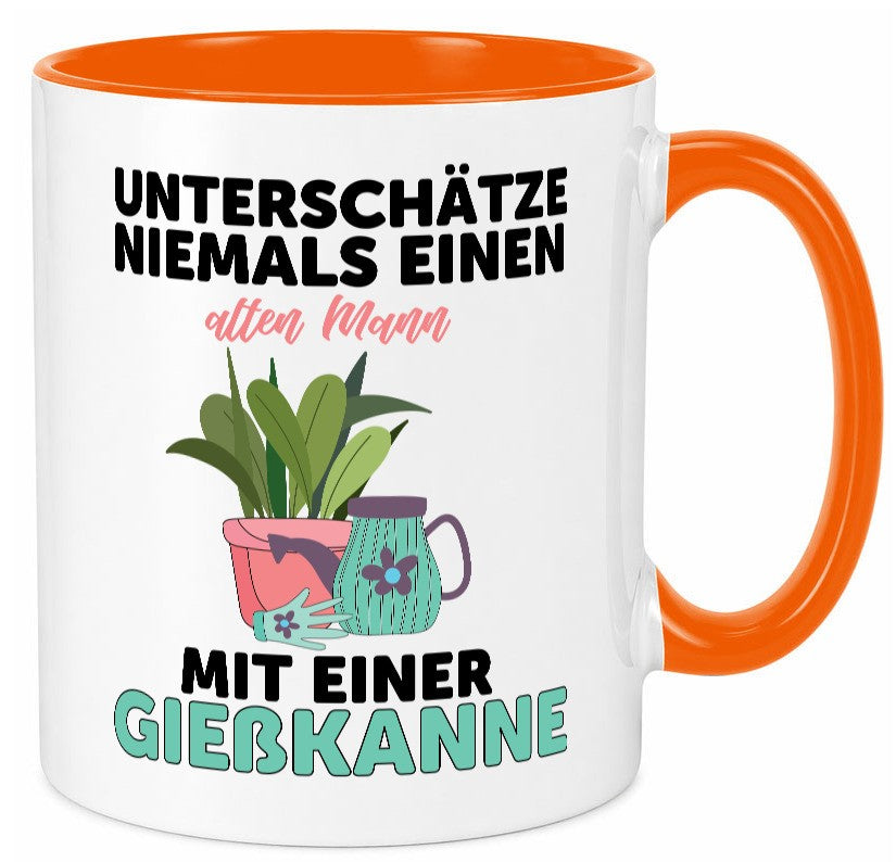 Niemals Mann mit Gießkanne unterschätzen | Blumen lustiger Spruch Geschenk Tasse