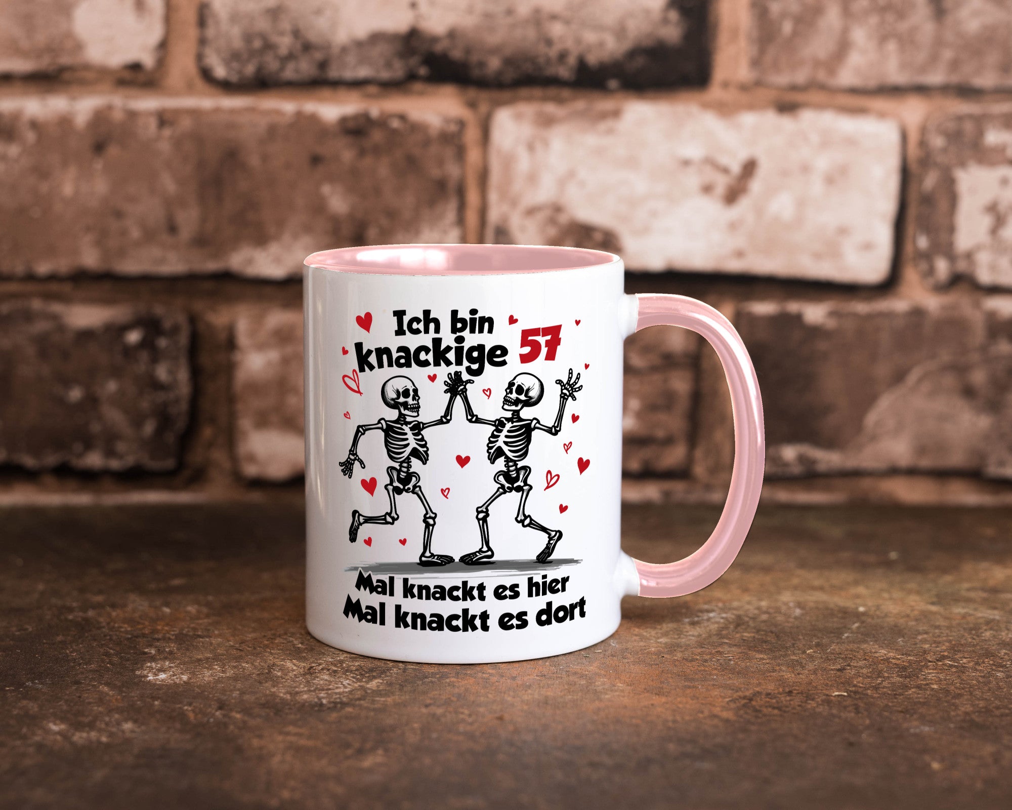 57. Geburtstag | Knackige 57 Ich bin alt lustig Geschenkidee Geschenk Tasse