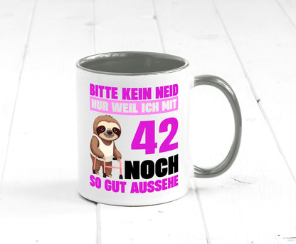 42. Geburtstag | Bitte kein neid Faultier 42 Jahre Geschenkidee Humor Tasse