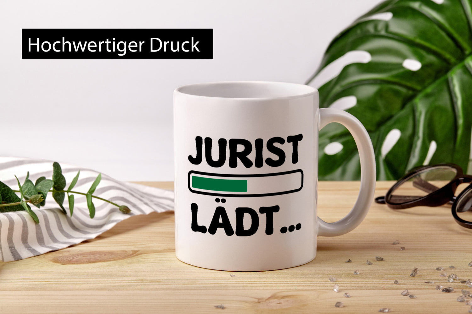 Jurist Lädt | Jura lustiger Spruch Geschenk Humor Geschenkidee Tasse